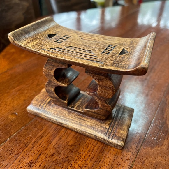 Vintage African Ashanti Headrest - Picture 5 of 10